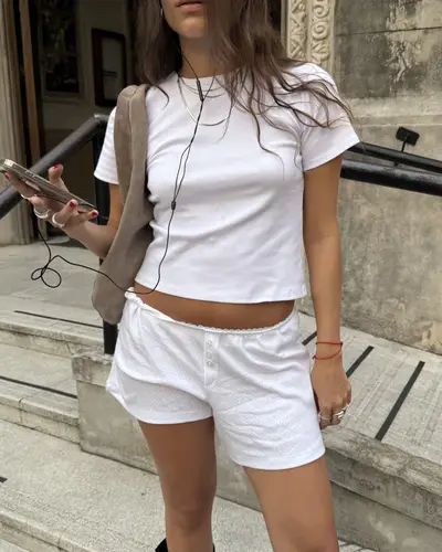 Basic T Shirt — imagen 2