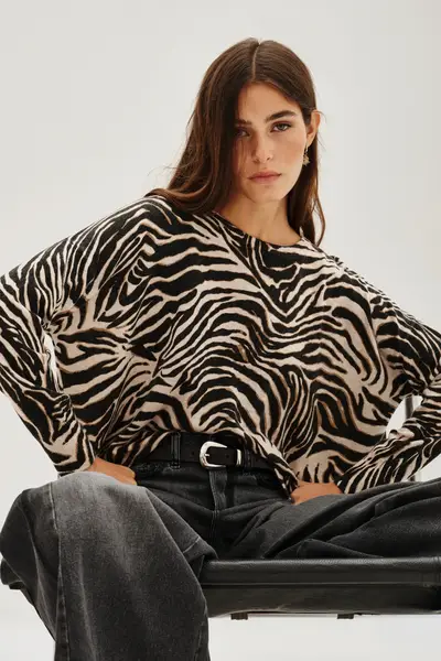 Sweater Cymade Cebra — imagen 1