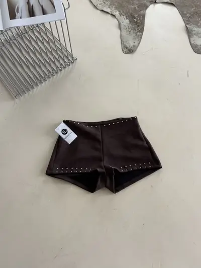 Short Ophal — imagen 2