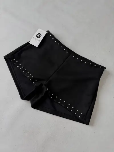 Short Ophal — imagen 1