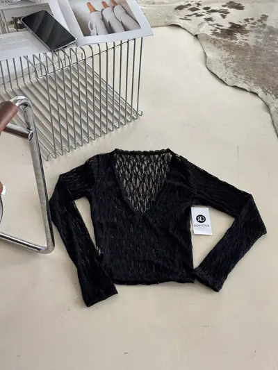 Top Clohe — imagen 3