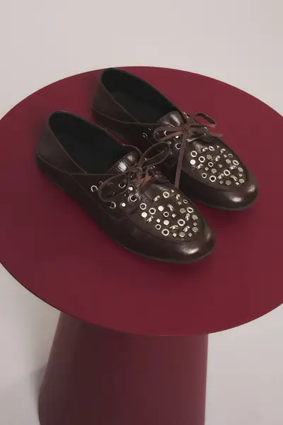 Náutico Studs — imagen 1