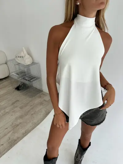 Top Ursula — imagen 3