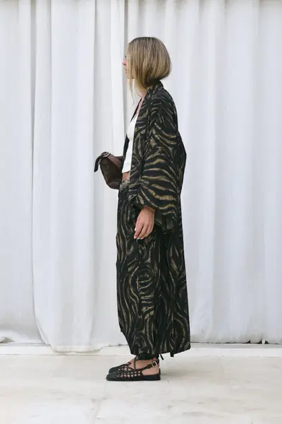 Bata Bali — imagen 2