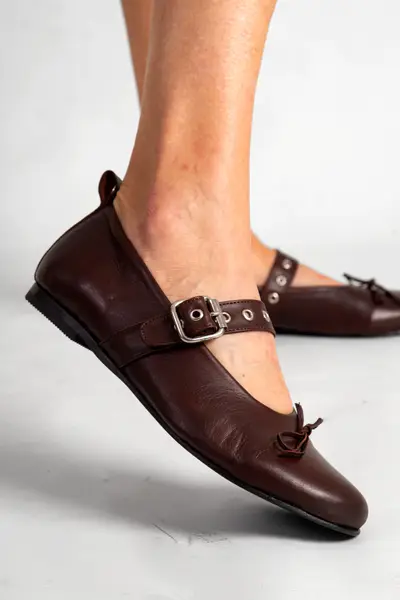 Chatas Ben Chocolate Cuero — imagen 1