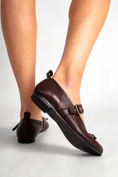 Chatas Ben Chocolate Cuero — imagen 5