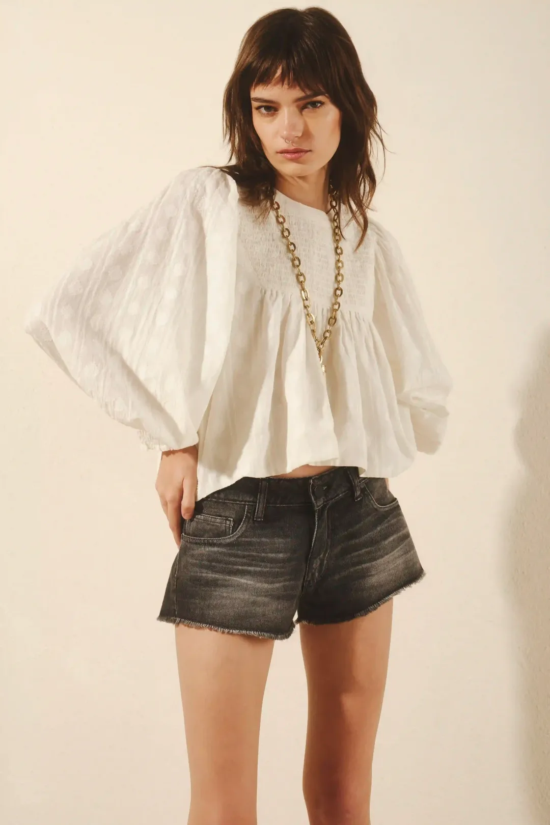 Short Hot Black Denim