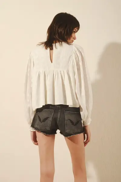 Short Hot Black Denim — imagen 3