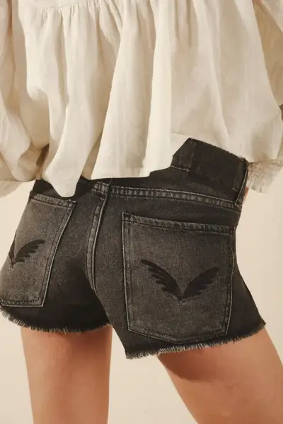 Short Hot Black Denim — imagen 4