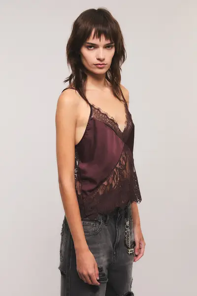 Top Romantic Ksk — imagen 2