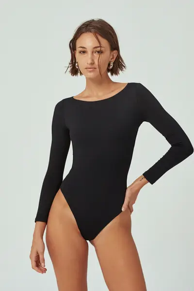 Body Under — imagen 6