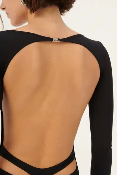 Body Under — imagen 5