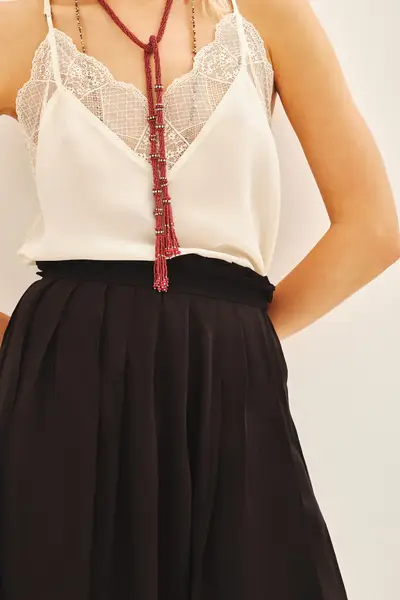 Falda Amine — imagen 2