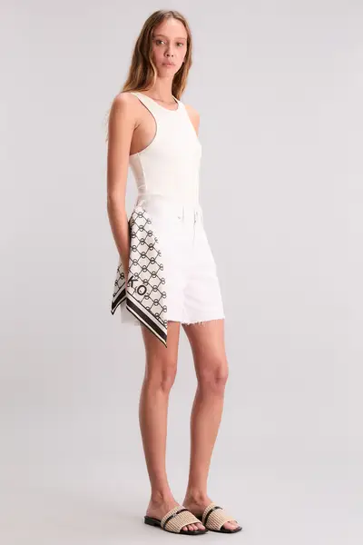 Short Tash White — imagen 1