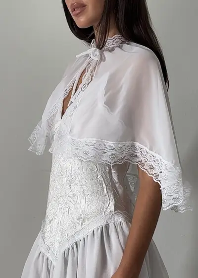 La Nuit Cape — imagen 1