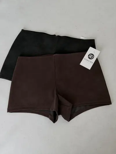 Short Shia — imagen 3