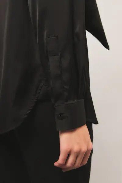 Camisa Essential Black — imagen 4