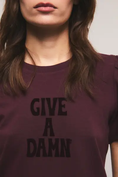 Remera Give A Damn — imagen 3