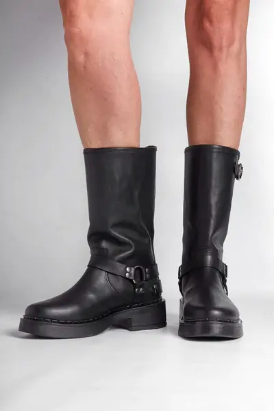 Borcego Artigas Cuero — imagen 4