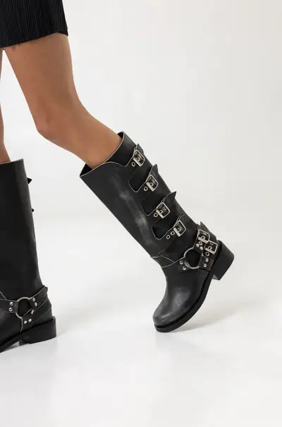 Botas Tati Negras Cuero — imagen 2