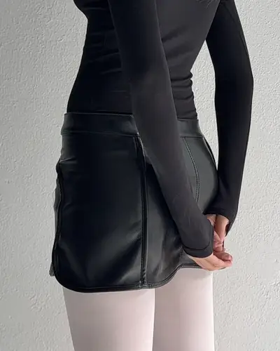 Ónix Mini Skirt — imagen 4